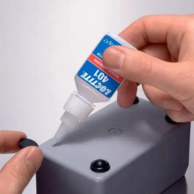 如何分辨胶水有没有干？